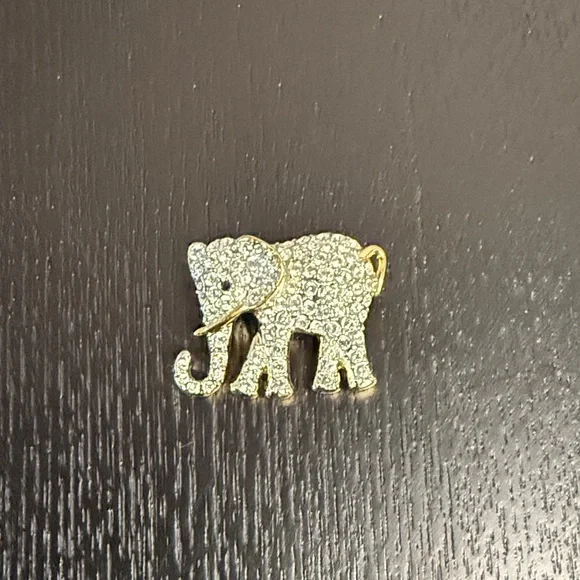 Signed Butler Elephant Brooch - Picture 2 of 4
